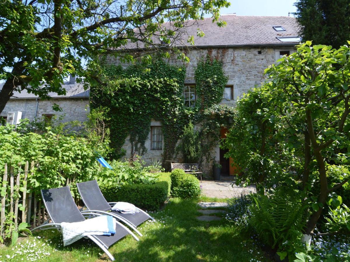 Enchanting Cottage With Terrace Garden Hamoir Luaran gambar