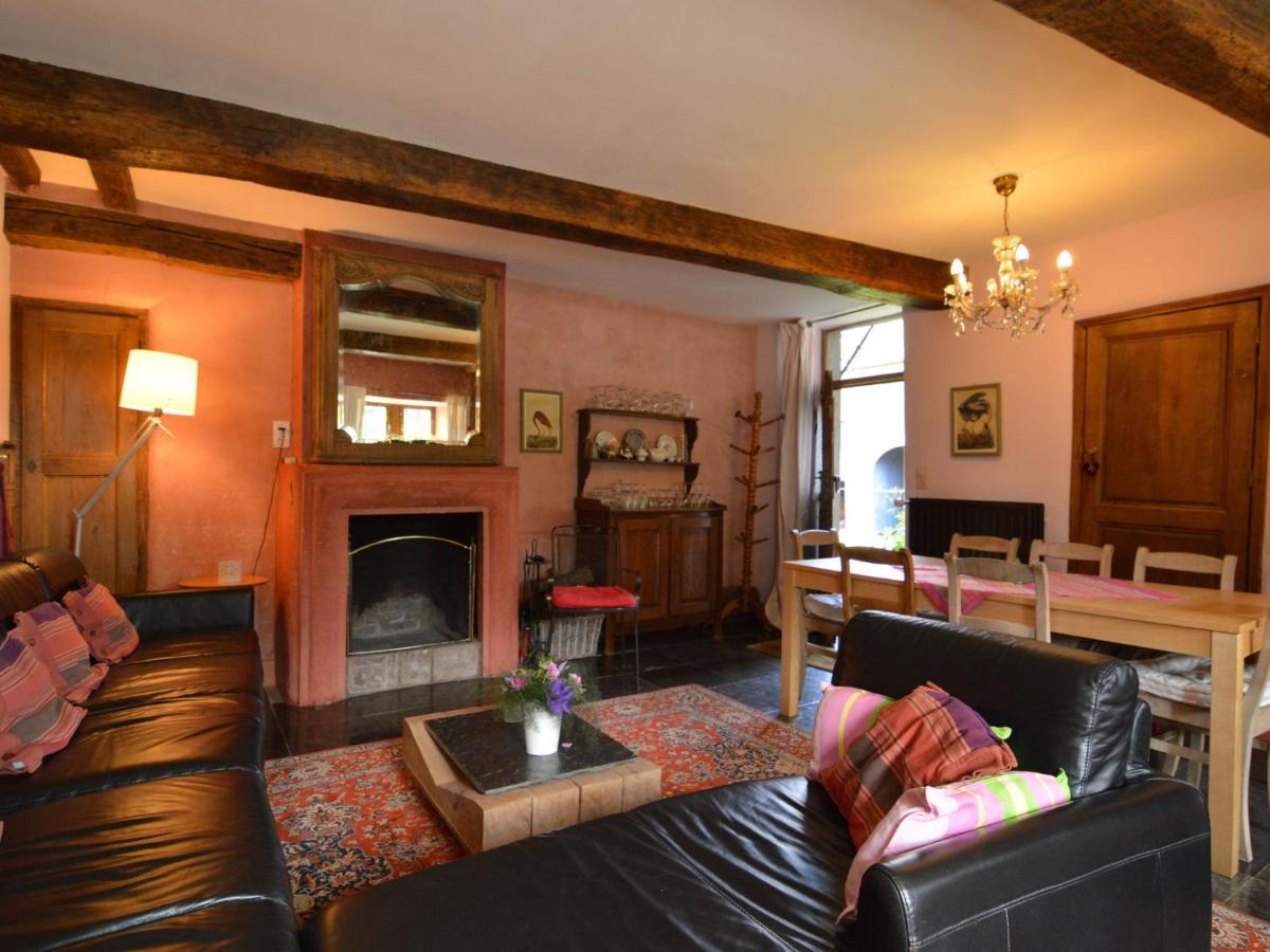 Enchanting Cottage With Terrace Garden Hamoir Luaran gambar