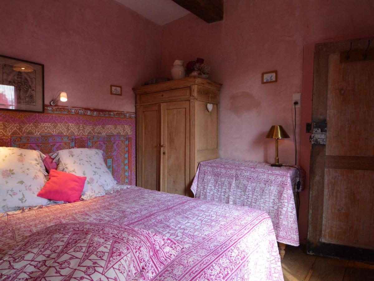 Enchanting Cottage With Terrace Garden Hamoir Luaran gambar