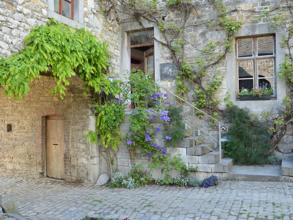 Enchanting Cottage With Terrace Garden Hamoir Luaran gambar