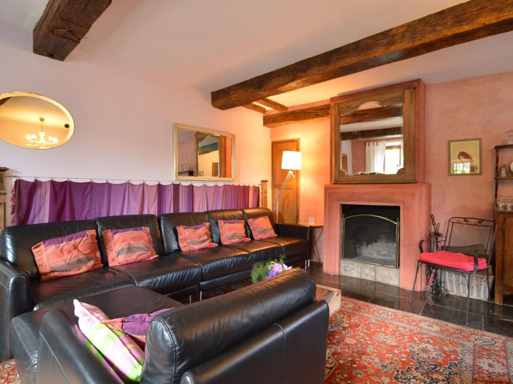 Enchanting Cottage With Terrace Garden Hamoir Luaran gambar